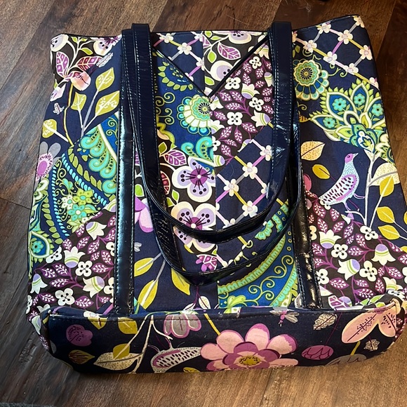 Vera Bradley Tote - Picture 1 of 6